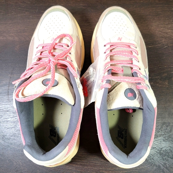 BRAND NEW New Balance 2002R Hiking Pack Beige Men's Size 11.0 - Picture 6 of 7